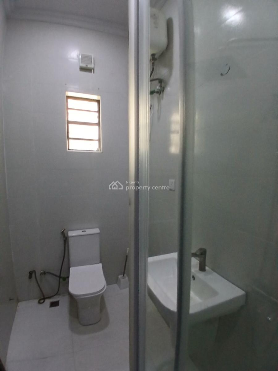 Well-furnished and Serviced with 24/7 Power Supply 2 Bedroom En-suite Apartment, Ikate, Lekki, Lagos, Flat / Apartment for Rent