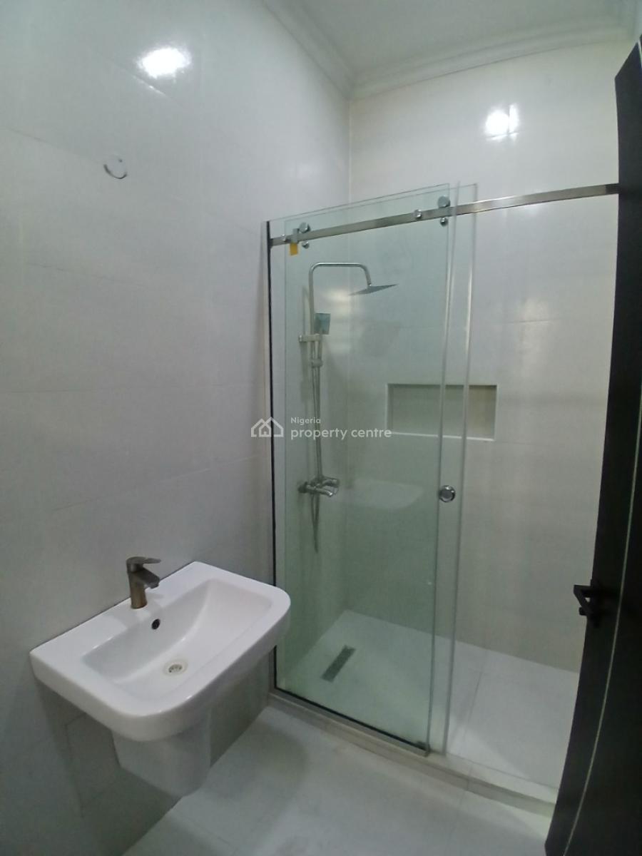 Well-furnished and Serviced with 24/7 Power Supply 2 Bedroom En-suite Apartment, Ikate, Lekki, Lagos, Flat / Apartment for Rent