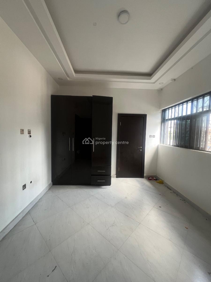 3 Bedroom Apartment with Bq, Off Admiralty Way, Lekki Phase 1, Lekki, Lagos, Flat / Apartment for Rent