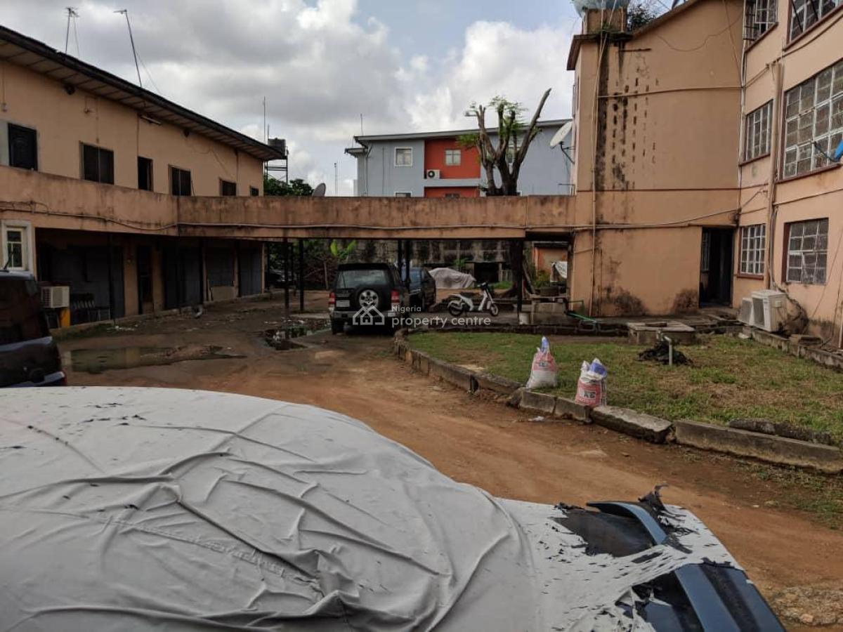 a Block of Six (6) Three Bedrooms Flats, Ikorodu Road, Palm Grove, Ikorodu, Lagos, Block of Flats for Sale