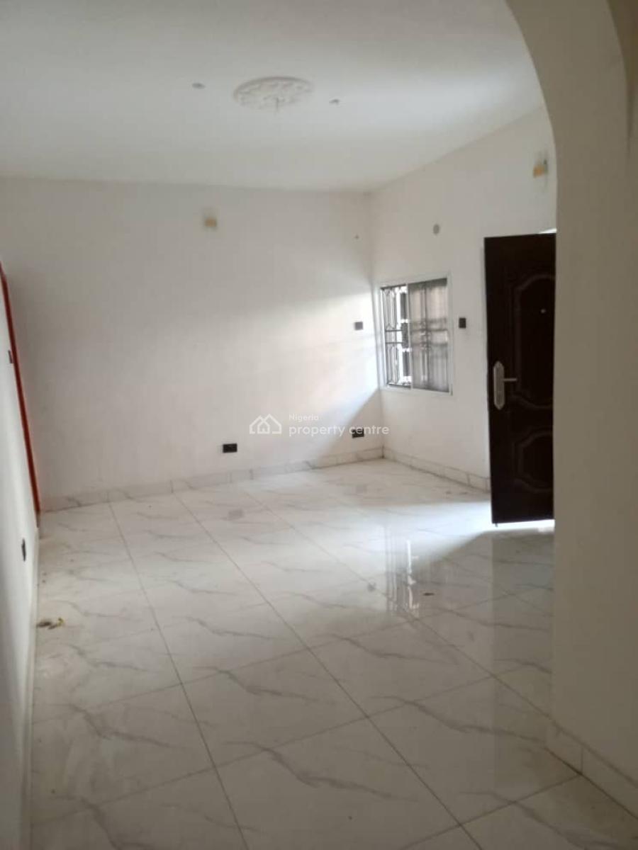 Sizeable 2bedroom Bring Your Generator, Ikate Elegushi, Lekki, Lagos, Flat / Apartment for Rent