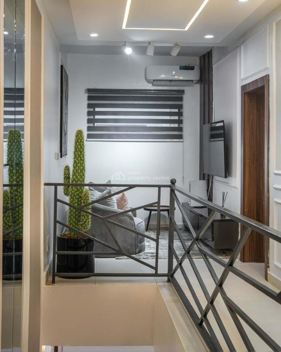 2 Bedroom Smart Home Maisonette with Ps5, Off Admiralty Way, Lekki Phase 1, Lekki, Lagos, Flat / Apartment Short Let