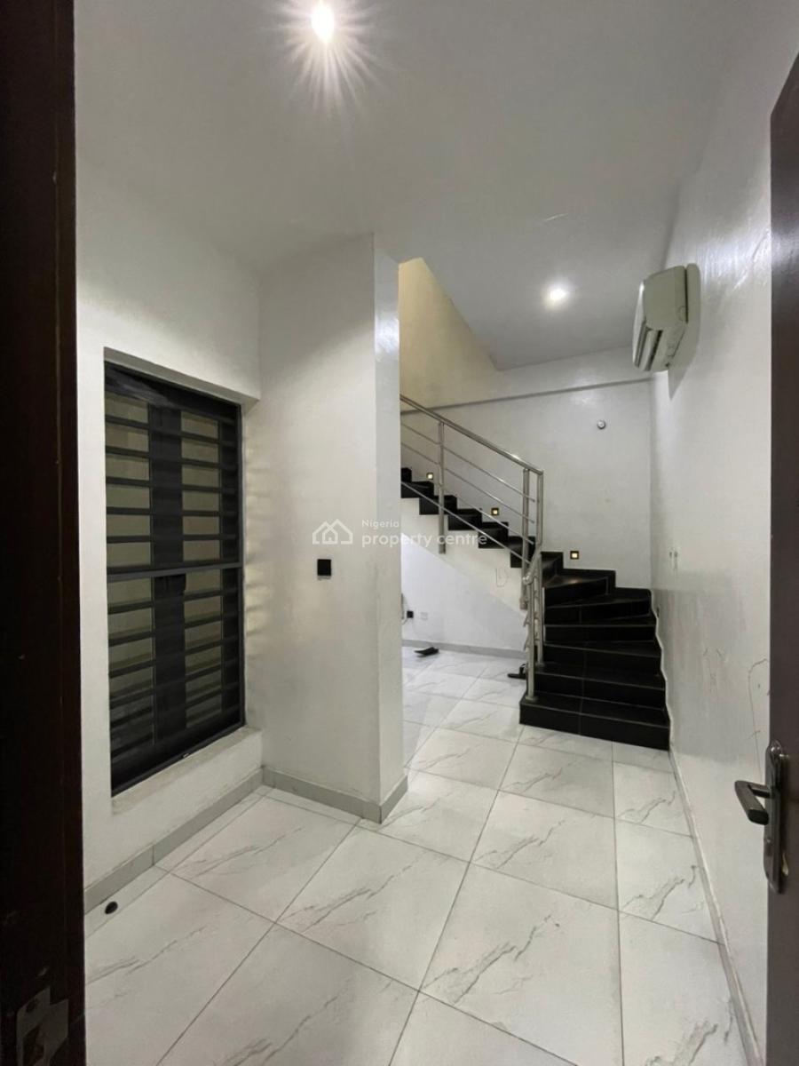 Fully Serviced 4 Bedroom Terrace Duplex with Bq, Osapa, Lekki, Lagos, Terraced Duplex for Rent