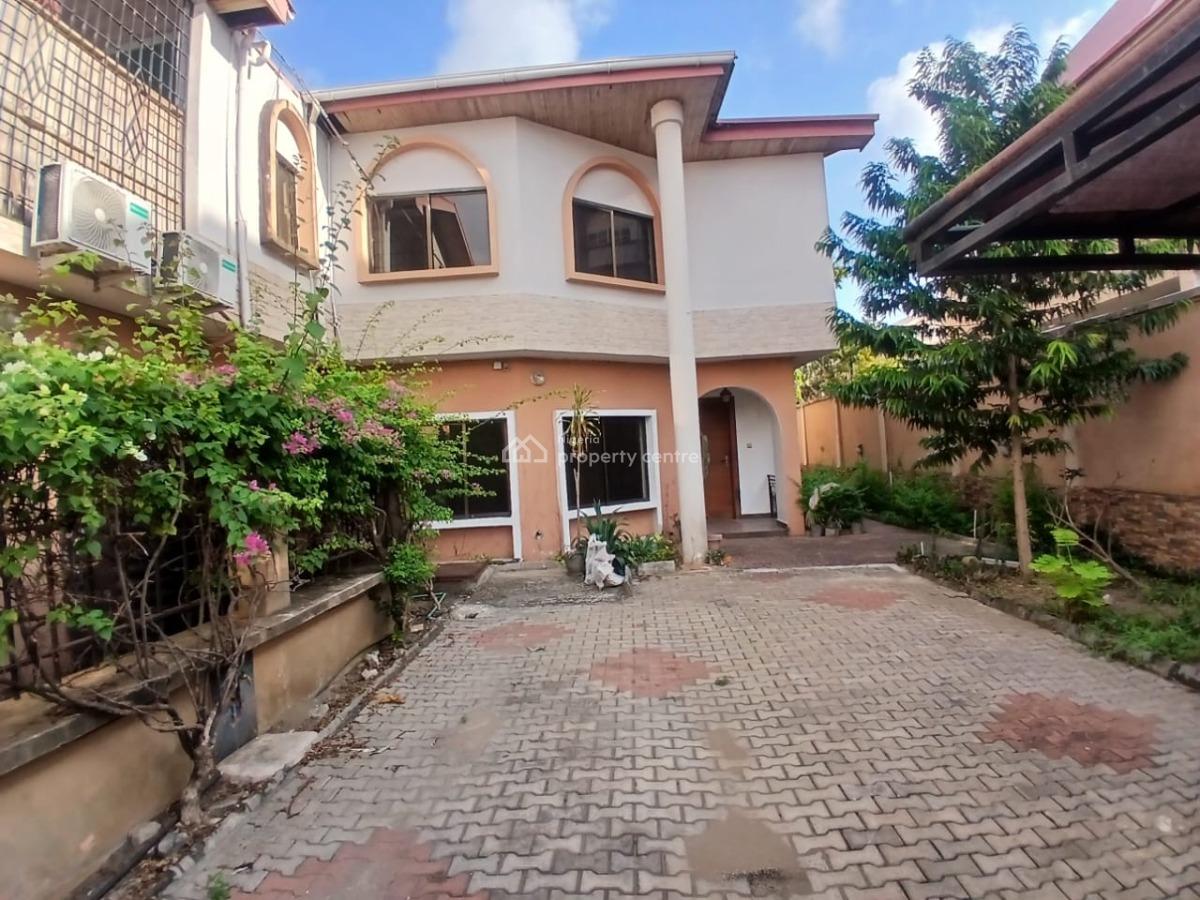 4 Bedroom Semi-detached House with a Room Bq, Off Admiralty Way, Lekki Phase 1, Lekki, Lagos, Semi-detached Duplex for Rent