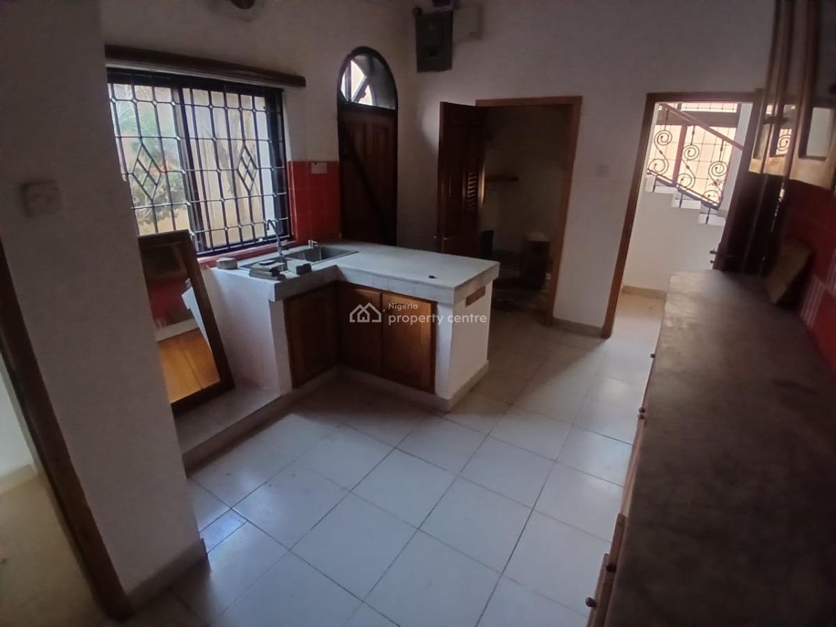 Luxury 4 Bedroom Semi Detached House with a Room Boys Quarters, Hussein Sunmonu Street, Lekki Phase 1, Lekki, Lagos, Semi-detached Duplex for Rent