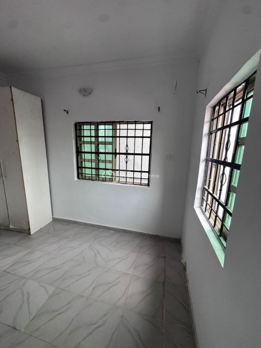 Well Maintained 2 Bedroom Apartment, Igbo Efon, Lekki, Lagos, Flat / Apartment for Rent
