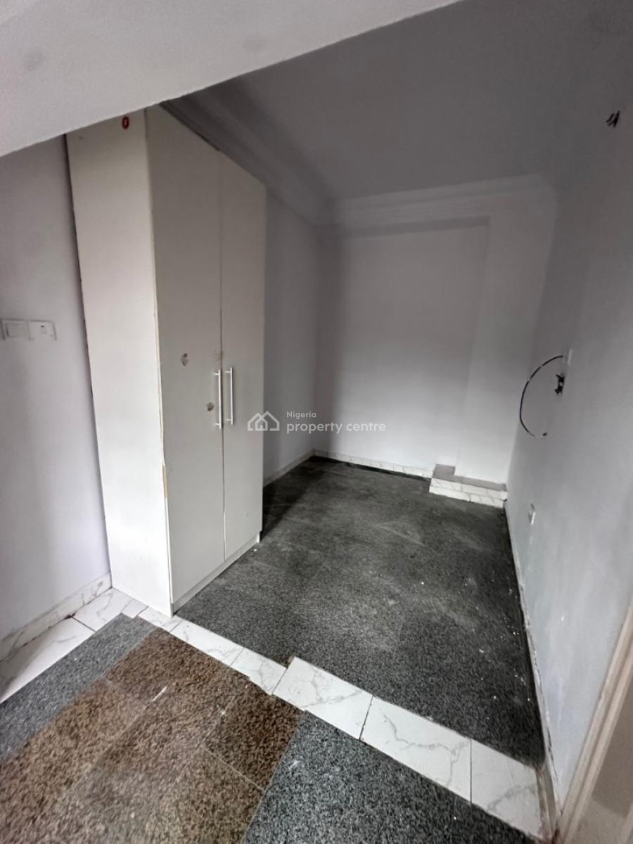 Well Maintained 2 Bedroom Apartment, Igbo Efon, Lekki, Lagos, Flat / Apartment for Rent