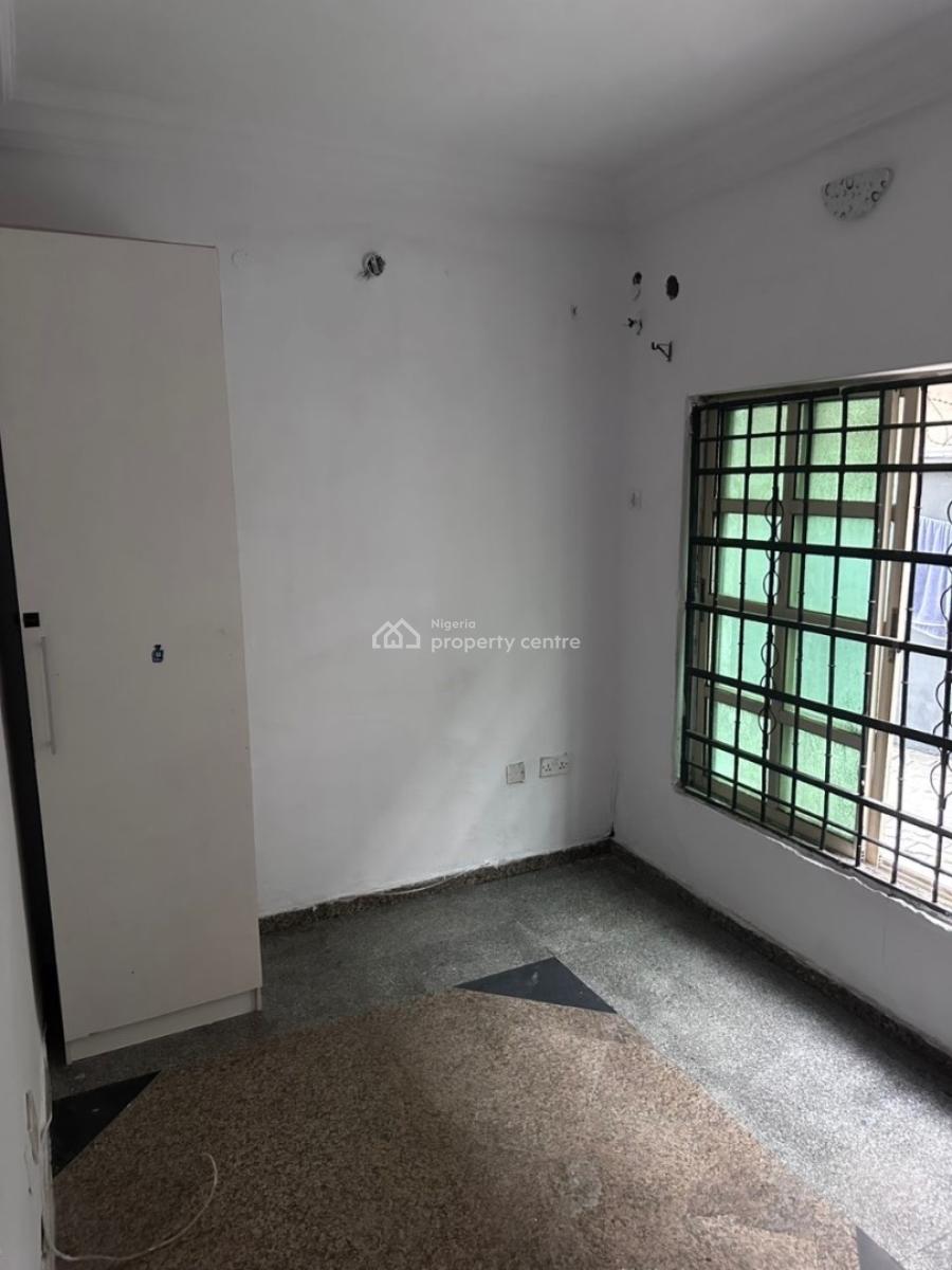Well Maintained 2 Bedroom Apartment, Igbo Efon, Lekki, Lagos, Flat / Apartment for Rent