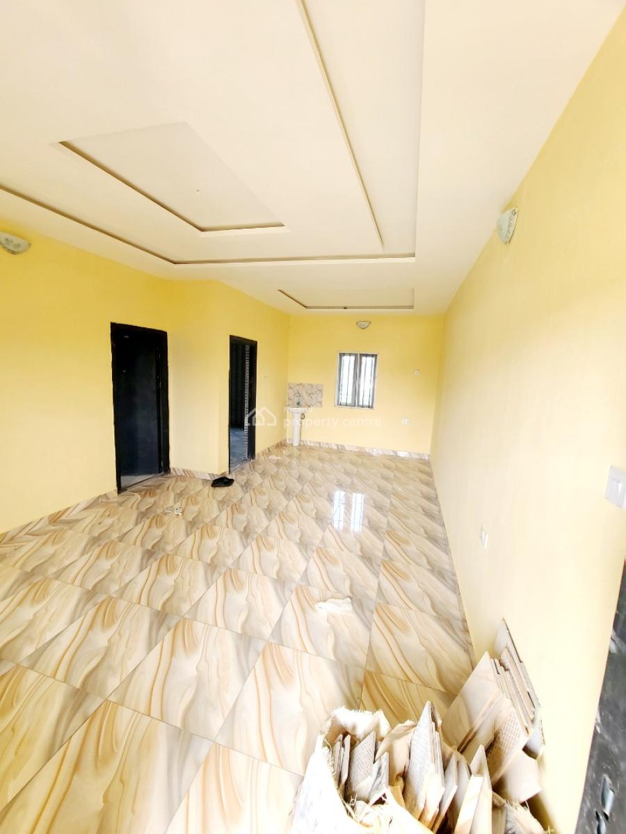 Brand New 3 Bedroom Flat Upstairs, Housing Estate, World Bank, Owerri Municipal, Imo, Flat / Apartment for Rent