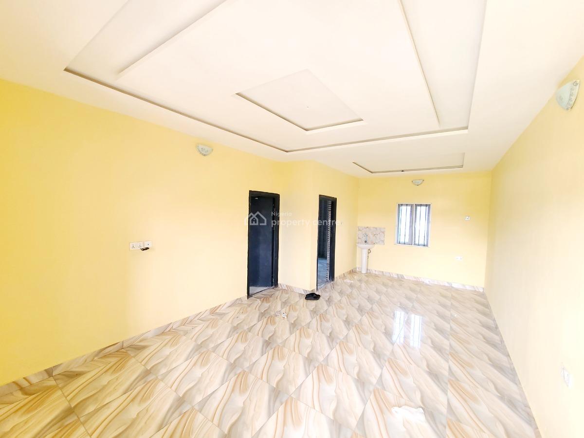Brand New 3 Bedroom Flat Upstairs, Housing Estate, World Bank, Owerri Municipal, Imo, Flat / Apartment for Rent