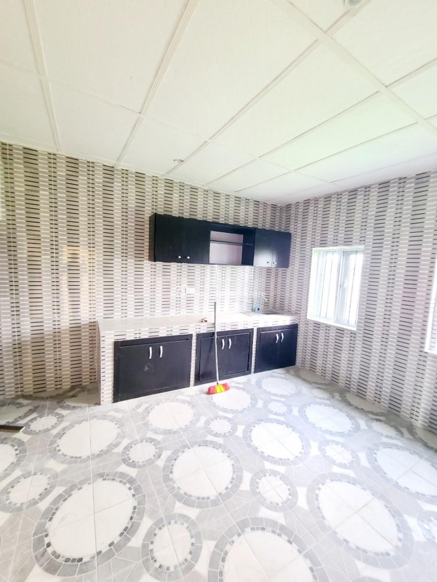 Brand New 3 Bedroom Flat Upstairs, Housing Estate, World Bank, Owerri Municipal, Imo, Flat / Apartment for Rent