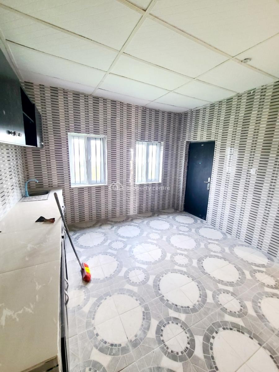 Brand New 3 Bedroom Flat Upstairs, Housing Estate, World Bank, Owerri Municipal, Imo, Flat / Apartment for Rent