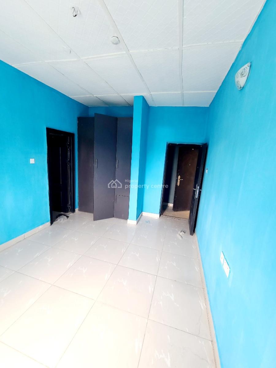 Brand New 3 Bedroom Flat Upstairs, Housing Estate, World Bank, Owerri Municipal, Imo, Flat / Apartment for Rent