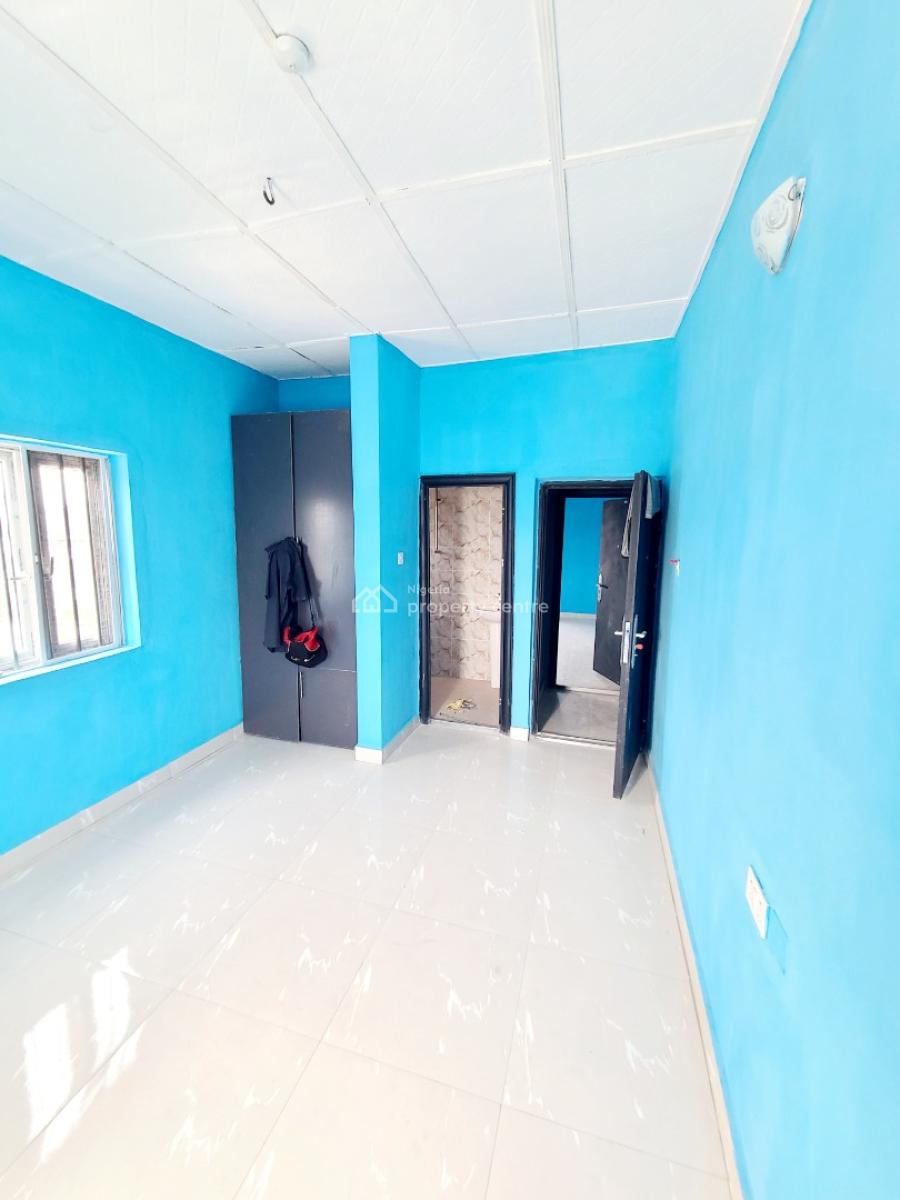 Brand New 3 Bedroom Flat Upstairs, Housing Estate, World Bank, Owerri Municipal, Imo, Flat / Apartment for Rent