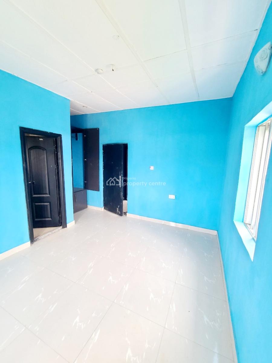 Brand New 3 Bedroom Flat Upstairs, Housing Estate, World Bank, Owerri Municipal, Imo, Flat / Apartment for Rent