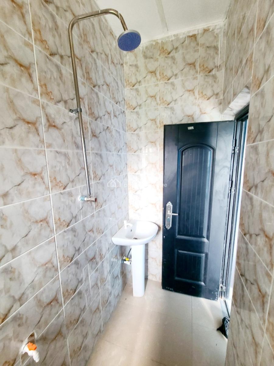 Brand New 3 Bedroom Flat Upstairs, Housing Estate, World Bank, Owerri Municipal, Imo, Flat / Apartment for Rent