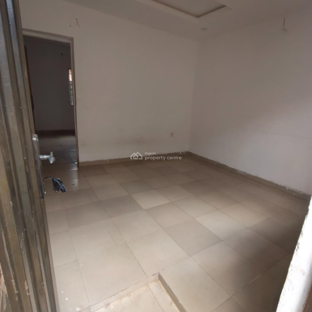 Lovely Pop Mini Flat Near Bus Stop, Short Drive From Arepo Bus Stop, Asese Ibafo, Asese, Ibafo, Ogun, Mini Flat (room and Parlour) for Rent