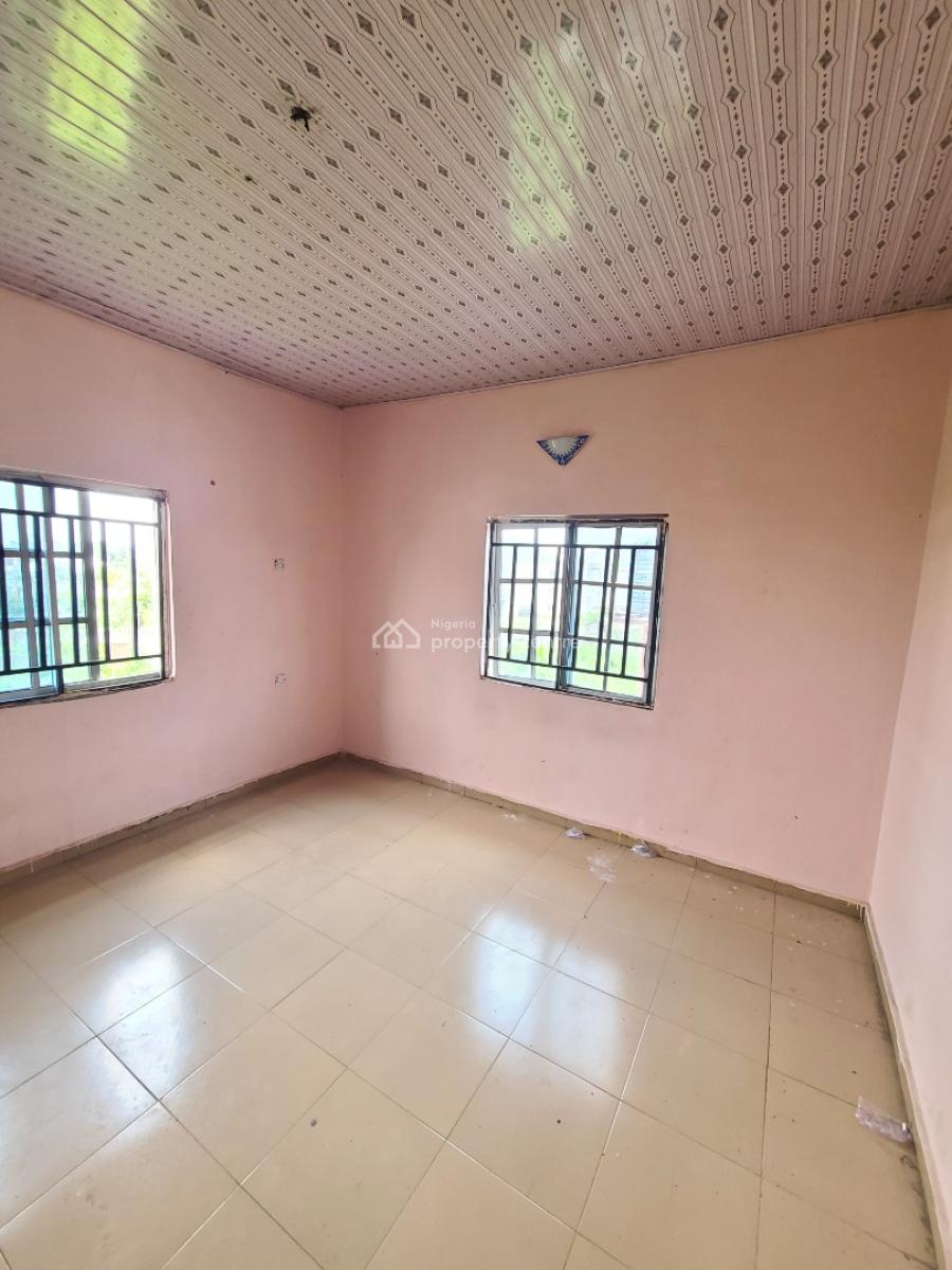 Spacious 2 Bedroom Flat Upstairs, Housing Estate, World Bank, Owerri Municipal, Imo, Flat / Apartment for Rent