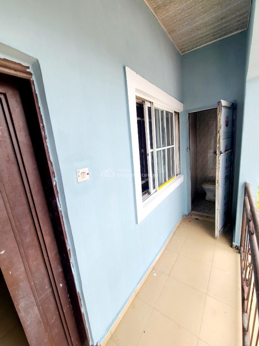 Spacious 2 Bedroom Flat Upstairs, Housing Estate, World Bank, Owerri Municipal, Imo, Flat / Apartment for Rent