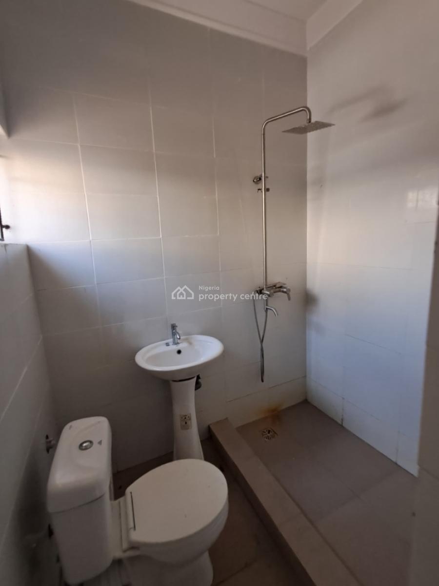Relatively New 3-bedroom Flat (ground Floor), New Road Alpha Beach, Chevron Lekki, Lekki, Lagos, Flat / Apartment for Rent