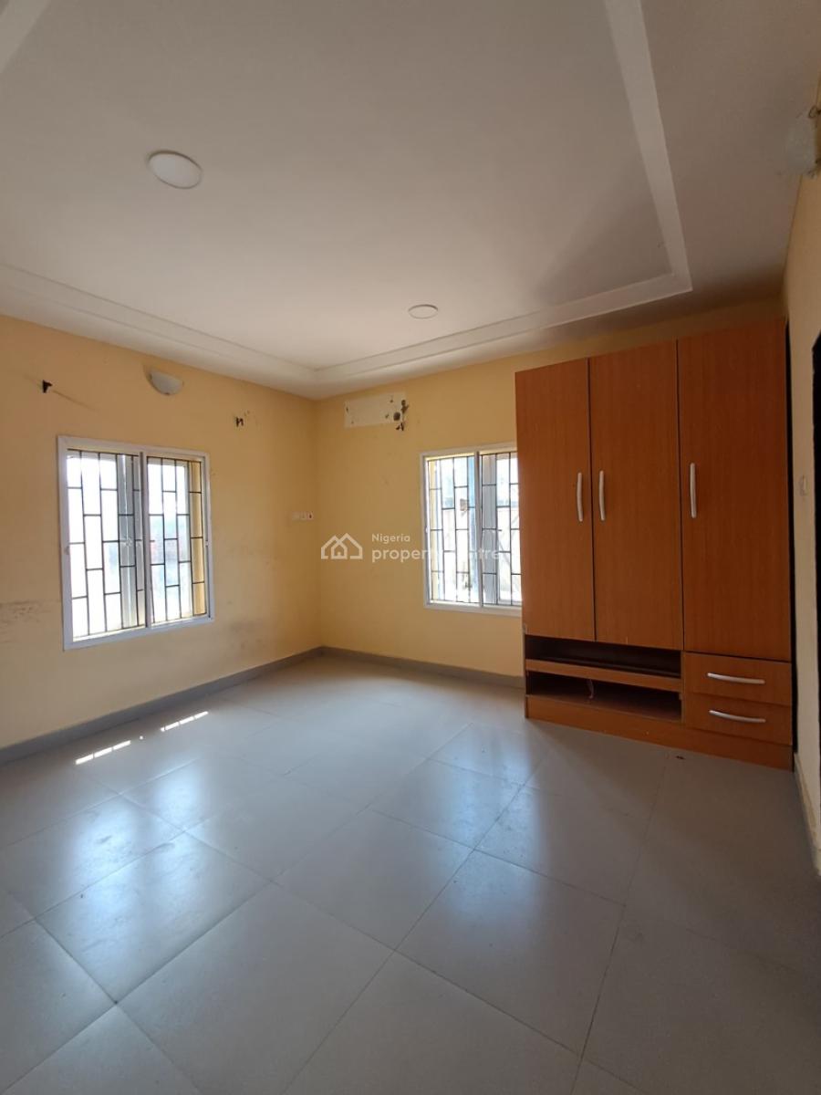 Relatively New 3-bedroom Flat (ground Floor), New Road Alpha Beach, Chevron Lekki, Lekki, Lagos, Flat / Apartment for Rent