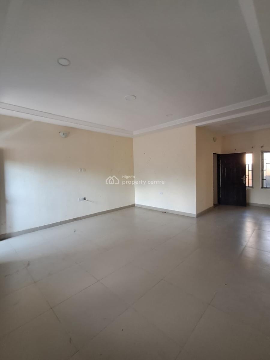 Relatively New 3-bedroom Flat (ground Floor), New Road Alpha Beach, Chevron Lekki, Lekki, Lagos, Flat / Apartment for Rent