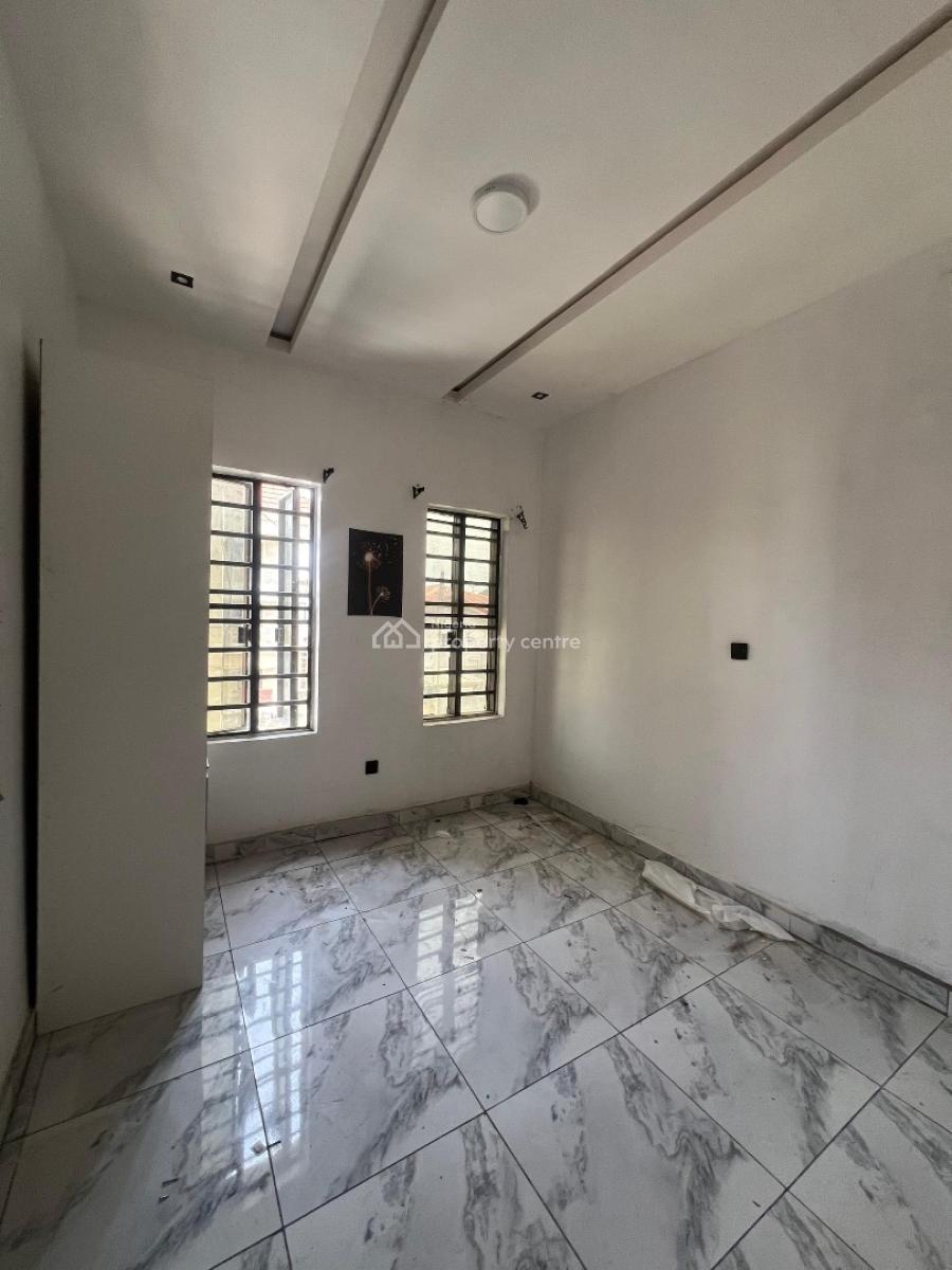 2 Bedroom, Ikate (by Ap Fuel Station., Lekki Phase 1, Lekki, Lagos, Flat / Apartment for Rent