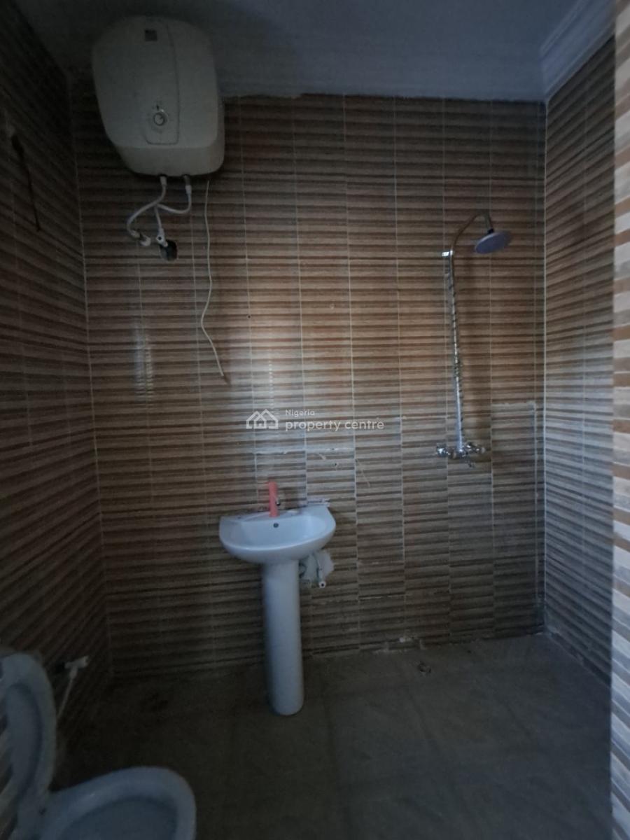 Fantastic 3-bedroom Apartment (ground Floor), New Road Alpha Beach, Chevron, Lekki, Lagos, Flat / Apartment for Rent