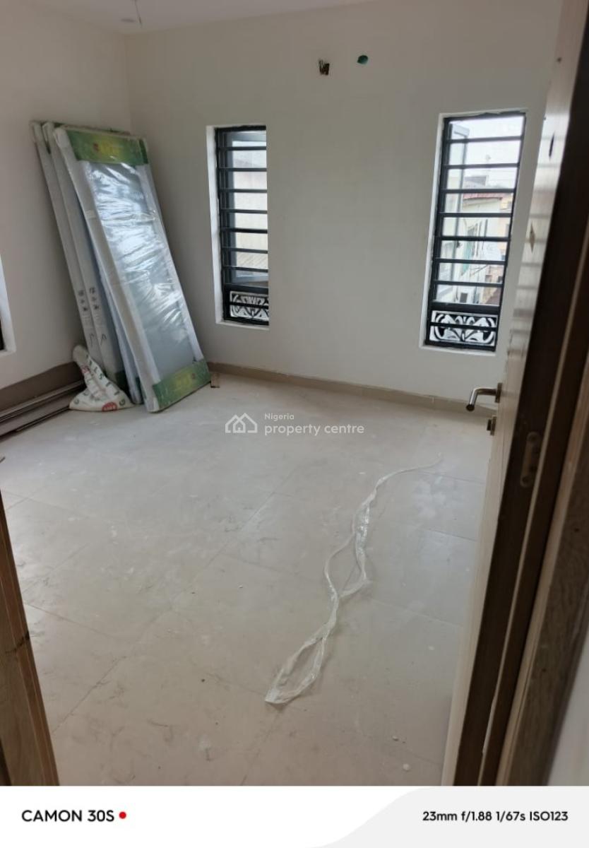 Brand New 2 Bedroom Apartment, Off Ayodele Okeowo Street, Sholuyi, Gbagada, Lagos, Flat / Apartment for Rent