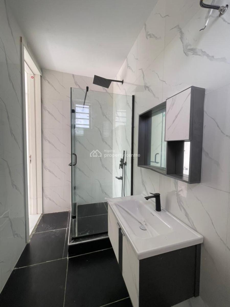 Spacious and Lovely 2 Bedroom Apartment, Lekki Phase 1, Lekki, Lagos, Block of Flats for Sale