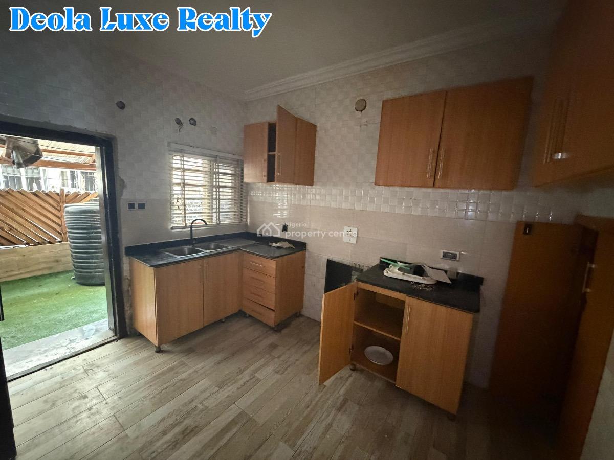 a Very Spacious 3 Bedroom Terrace House in a Fully Serviced Estate, Horizon 2 Estate, Ikate, Lekki, Lagos, Terraced Duplex for Rent
