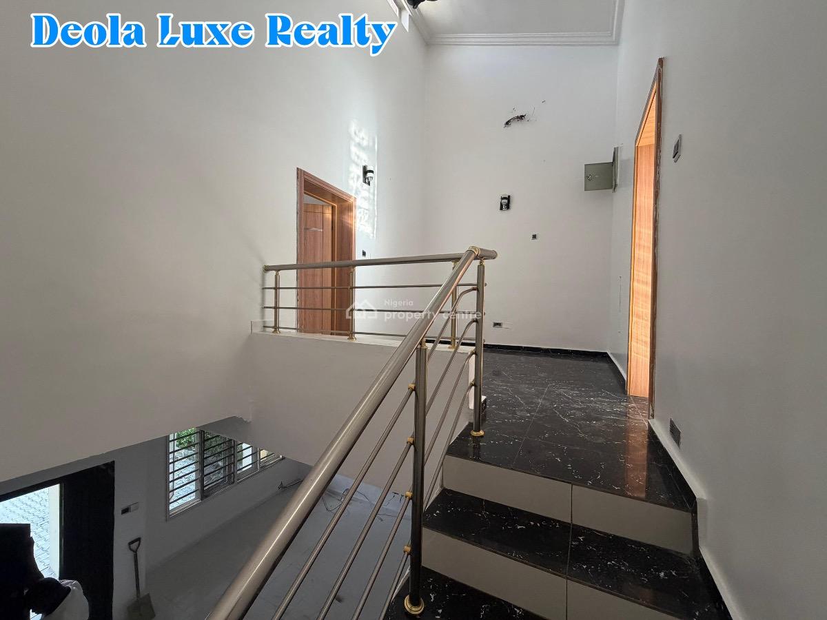 a Very Spacious 3 Bedroom Terrace House in a Fully Serviced Estate, Horizon 2 Estate, Ikate, Lekki, Lagos, Terraced Duplex for Rent