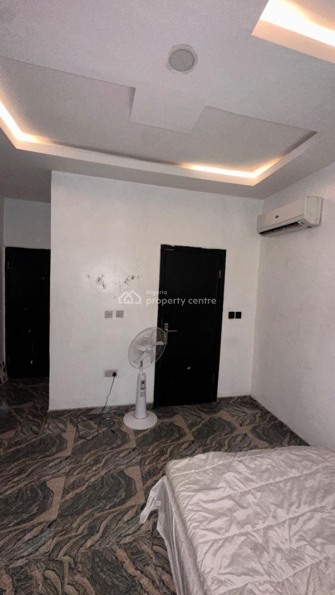 1 Bedroom Shared Apartment, Thomas Estate, Ajah, Lagos, Self Contain (single Rooms) for Rent