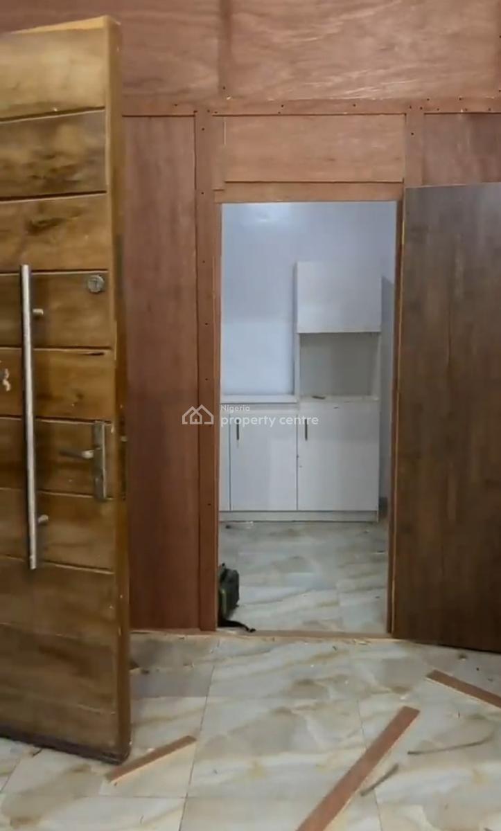 Downstairs Mini Flat  with Closed Plan Kitchen { Video}, Ikota Villa Gra, Lekki, Lagos, Mini Flat (room and Parlour) for Rent