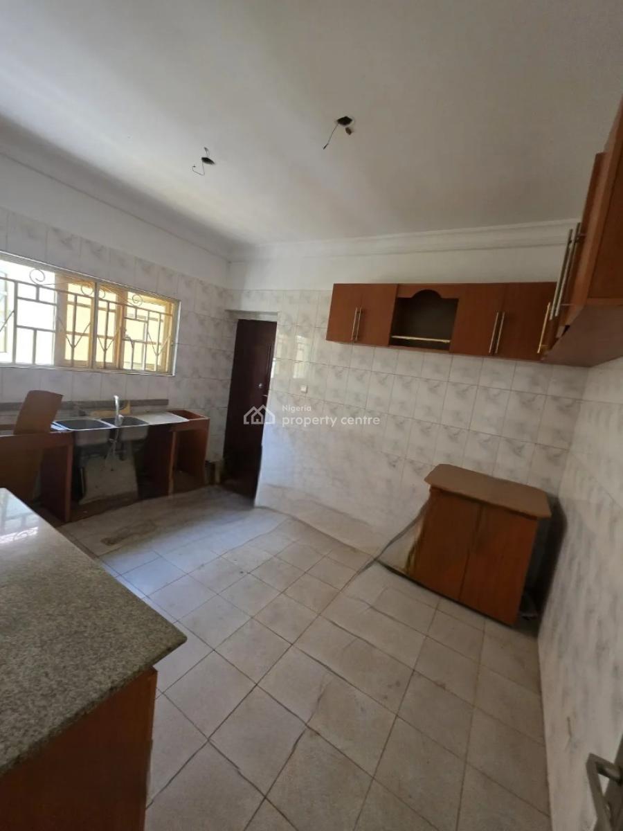 Luxury 3 Bedroom Bungalow with Excellent Facilities in Lugbe -abuja, Lugbe District. Abuja - Nigeria., Lugbe District, Abuja, Detached Bungalow for Sale
