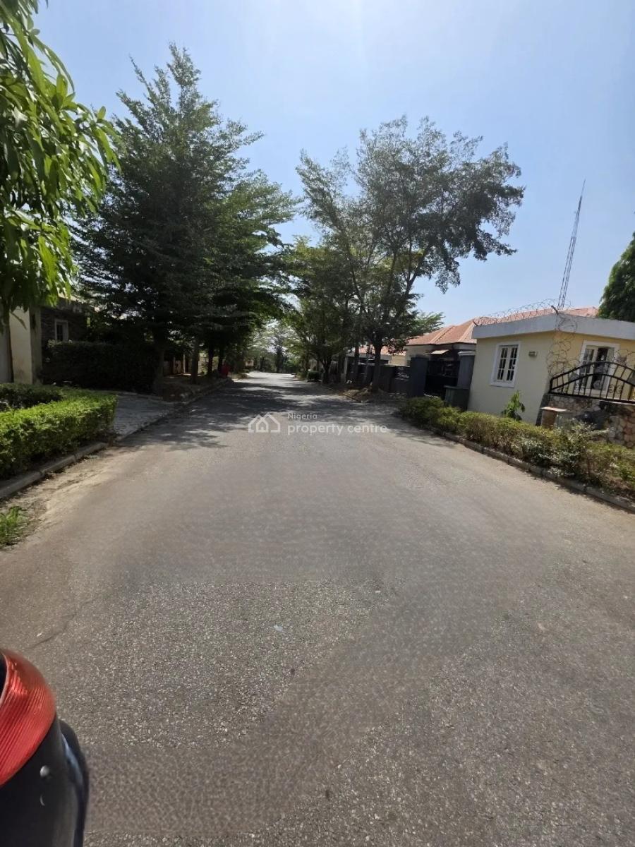 Luxury 3 Bedroom Bungalow with Excellent Facilities in Lugbe -abuja, Lugbe District. Abuja - Nigeria., Lugbe District, Abuja, Detached Bungalow for Sale