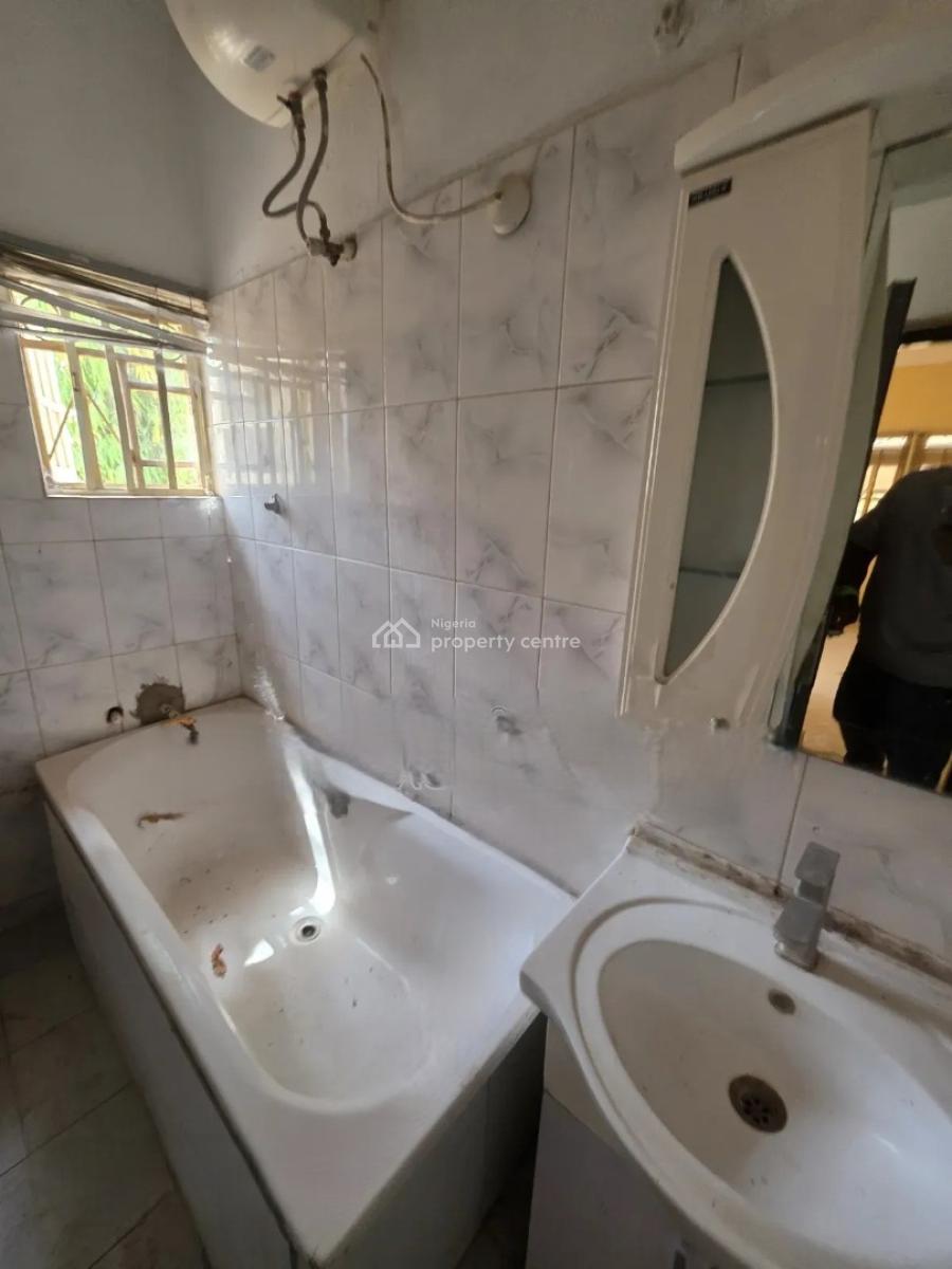 Luxury 3 Bedroom Bungalow with Excellent Facilities in Lugbe -abuja, Lugbe District. Abuja - Nigeria., Lugbe District, Abuja, Detached Bungalow for Sale
