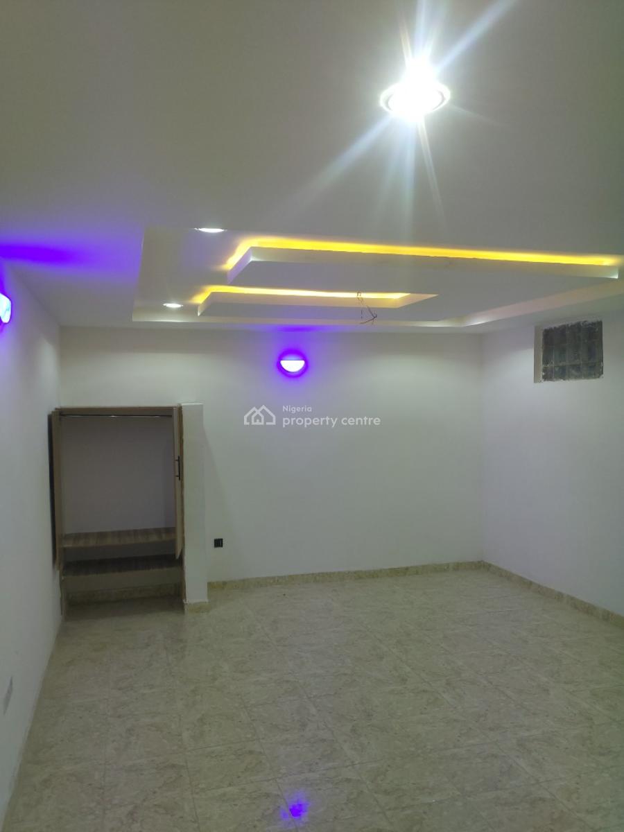 1 Bedroom, Extension, Omole Phase 2, Ikeja, Lagos, Self Contain (single Rooms) for Rent
