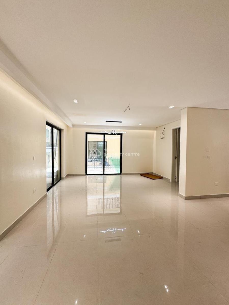 Standard 5 Bedroom Detached in Ikoyi with Swimming Pool, Elevator, Gym, Ikoyi, Lagos, Block of Flats for Sale