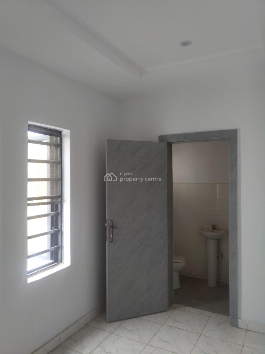 3 Bedroom, Omole Phase 2, Ikeja, Lagos, Flat / Apartment for Rent