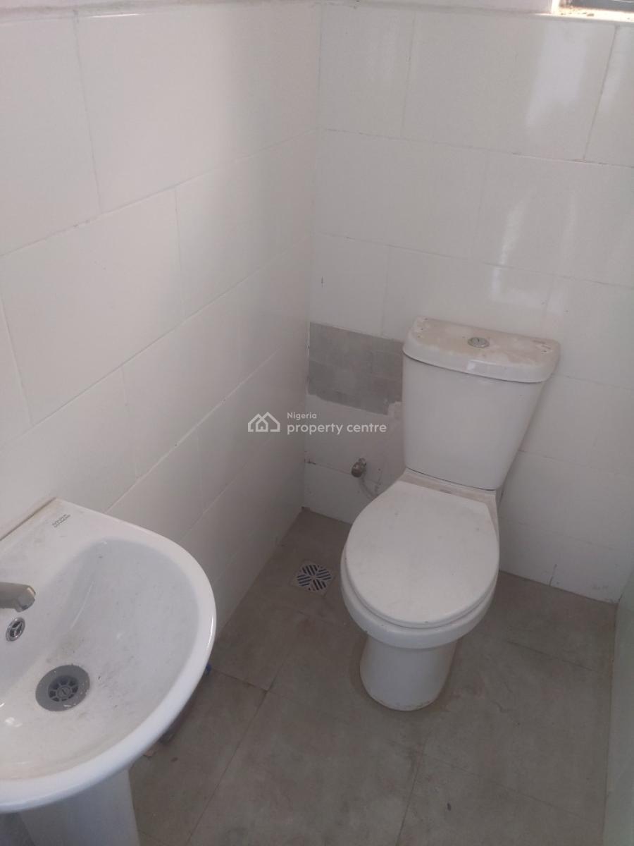 3 Bedroom, Omole Phase 2, Ikeja, Lagos, Flat / Apartment for Rent