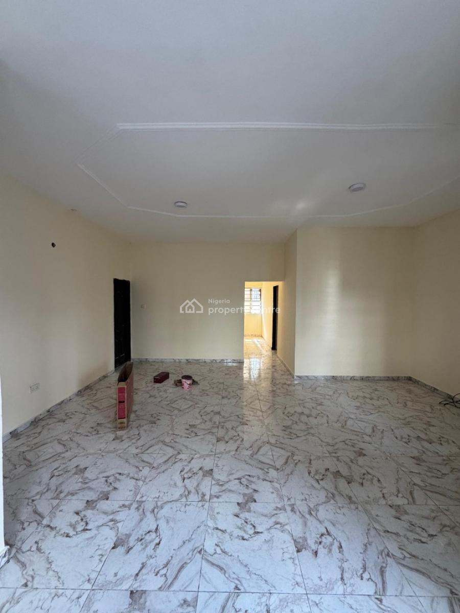 Well Maintained 3 Bedroom Apartment, Osapa, Lekki, Lagos, Flat / Apartment for Rent