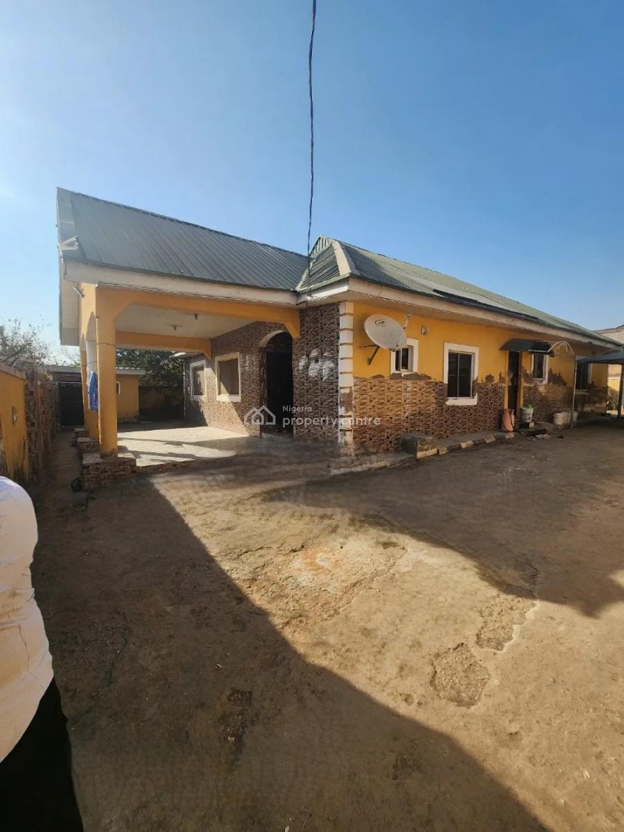 Luxury 3 Bedroom Bungalow with Excellent Facilities in Lugbe -abuja, Lugbe District. Abuja - Nigeria., Fha (f.h.a), Lugbe District, Abuja, Detached Bungalow for Sale