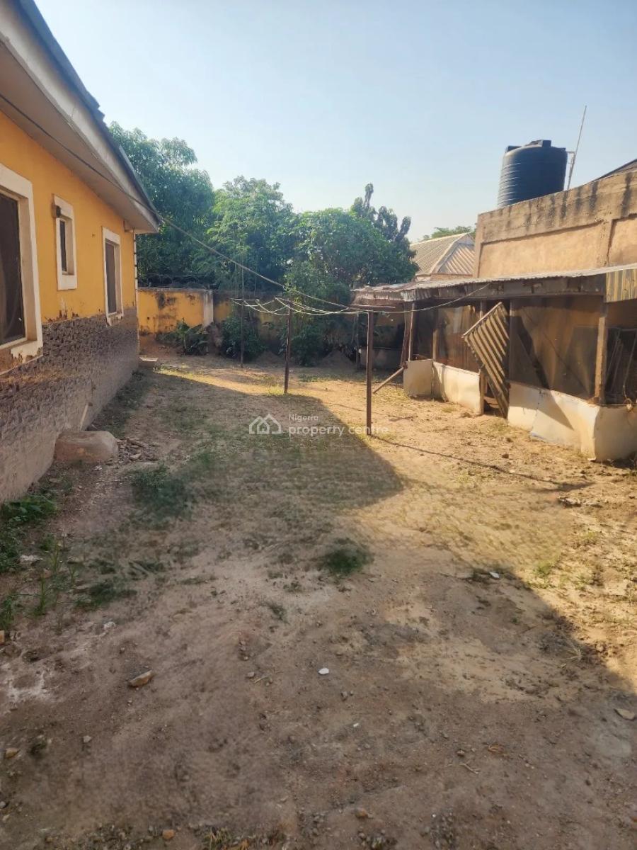Luxury 3 Bedroom Bungalow with Excellent Facilities in Lugbe -abuja, Lugbe District. Abuja - Nigeria., Fha (f.h.a), Lugbe District, Abuja, Detached Bungalow for Sale