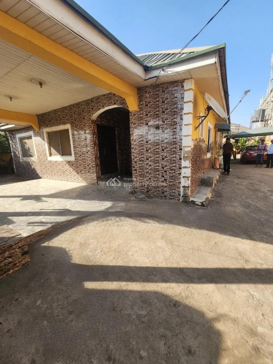 Luxury 3 Bedroom Bungalow with Excellent Facilities in Lugbe -abuja, Lugbe District. Abuja - Nigeria., Fha (f.h.a), Lugbe District, Abuja, Detached Bungalow for Sale