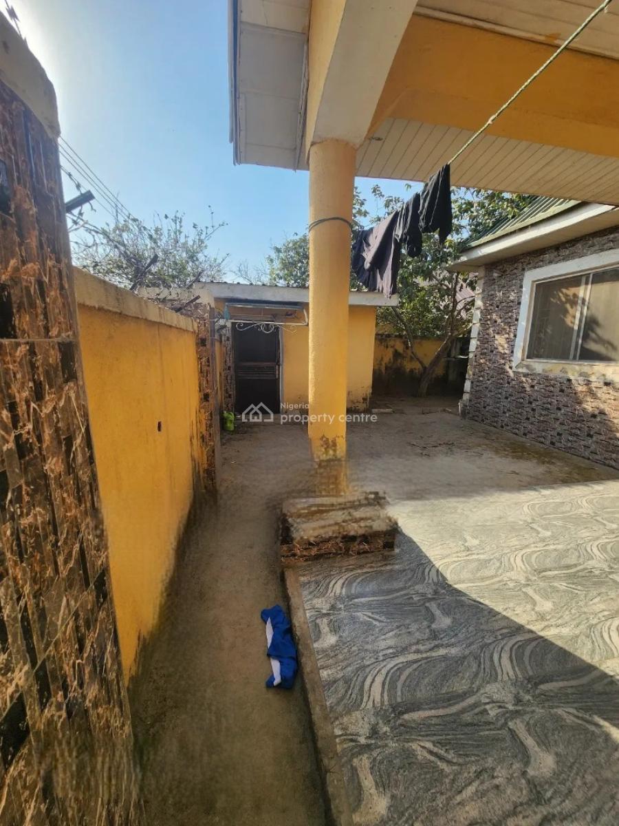 Luxury 3 Bedroom Bungalow with Excellent Facilities in Lugbe -abuja, Lugbe District. Abuja - Nigeria., Fha (f.h.a), Lugbe District, Abuja, Detached Bungalow for Sale