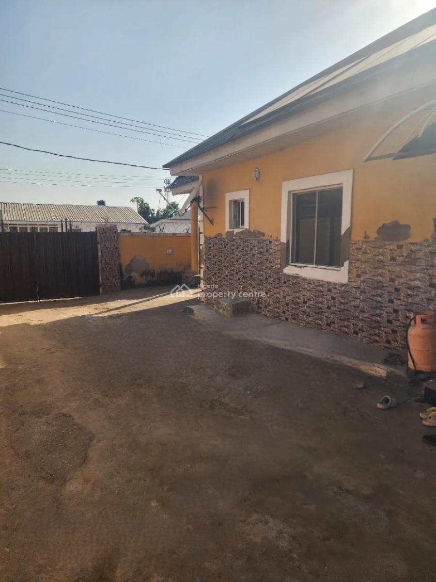 Luxury 3 Bedroom Bungalow with Excellent Facilities in Lugbe -abuja, Lugbe District. Abuja - Nigeria., Fha (f.h.a), Lugbe District, Abuja, Detached Bungalow for Sale