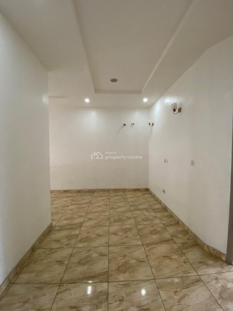 4 Bedroom Terrace Duplex Fully Serviced, Orchid Road, Lekki, Lagos, Terraced Duplex for Rent