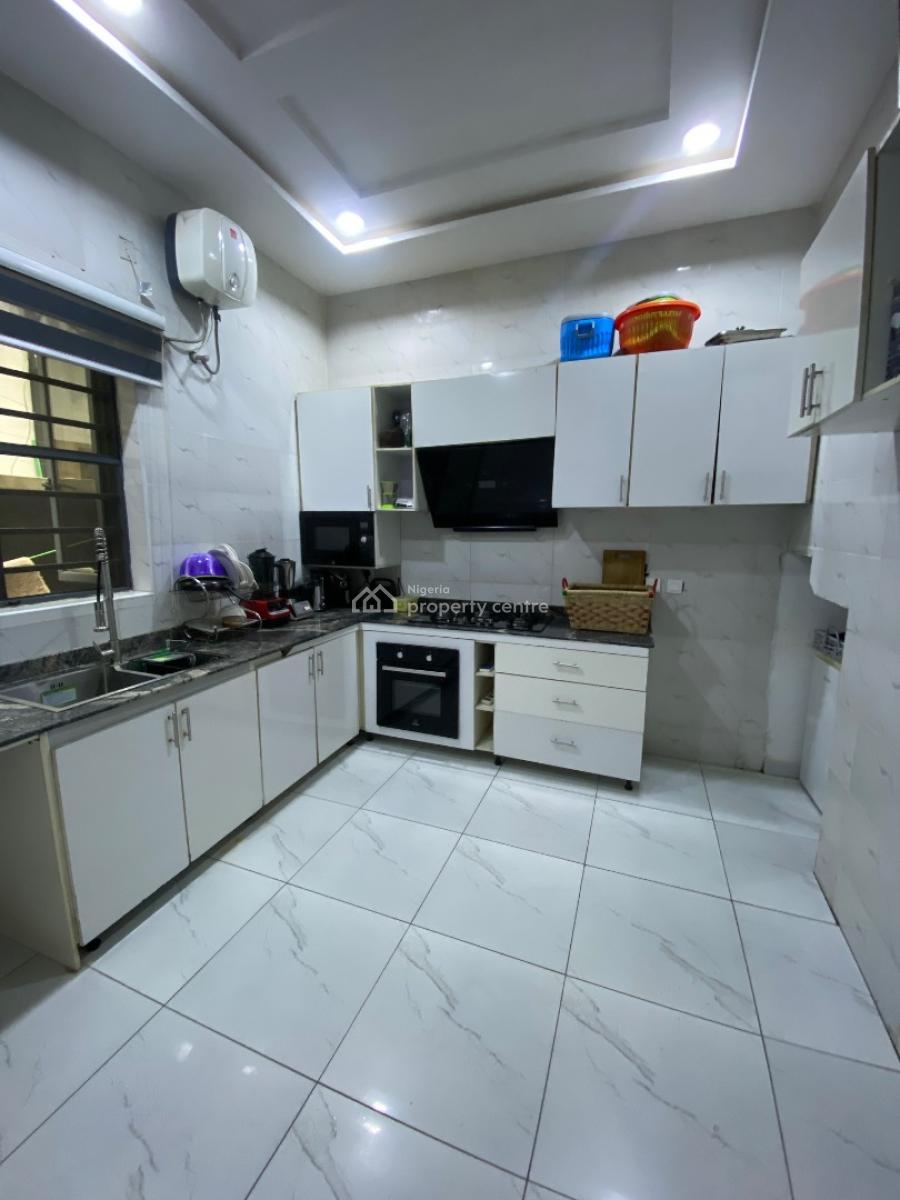 Studio Room with Shared Kitchen in a Serviced Estate, Orchid Road, Lekki, Lagos, Flat / Apartment for Rent