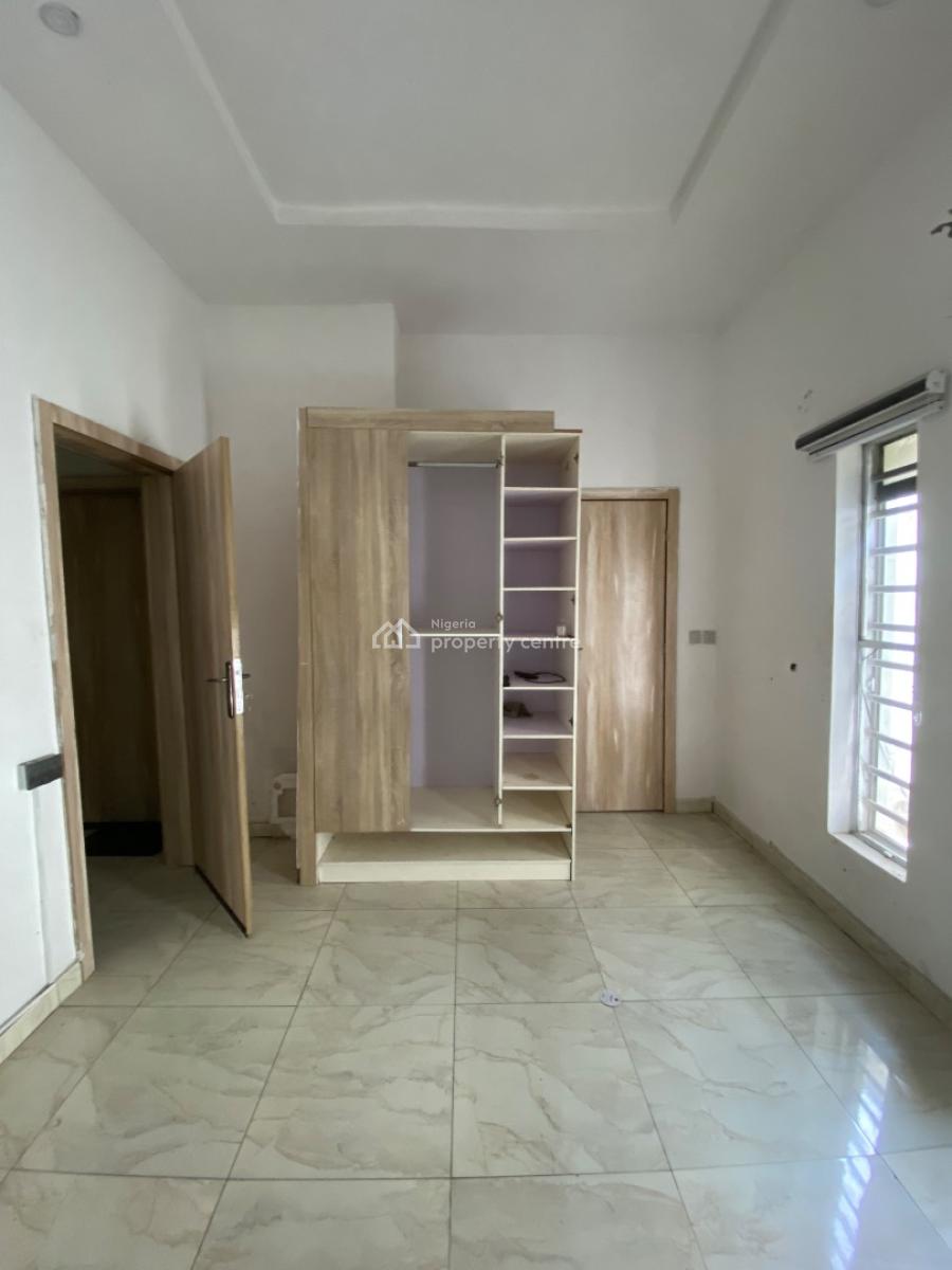 Semi Masters Room with Shared Kitchen in a Serviced Estate, Orchid Road Royal Pine 1, Lekki, Lagos, Self Contain (single Rooms) for Rent